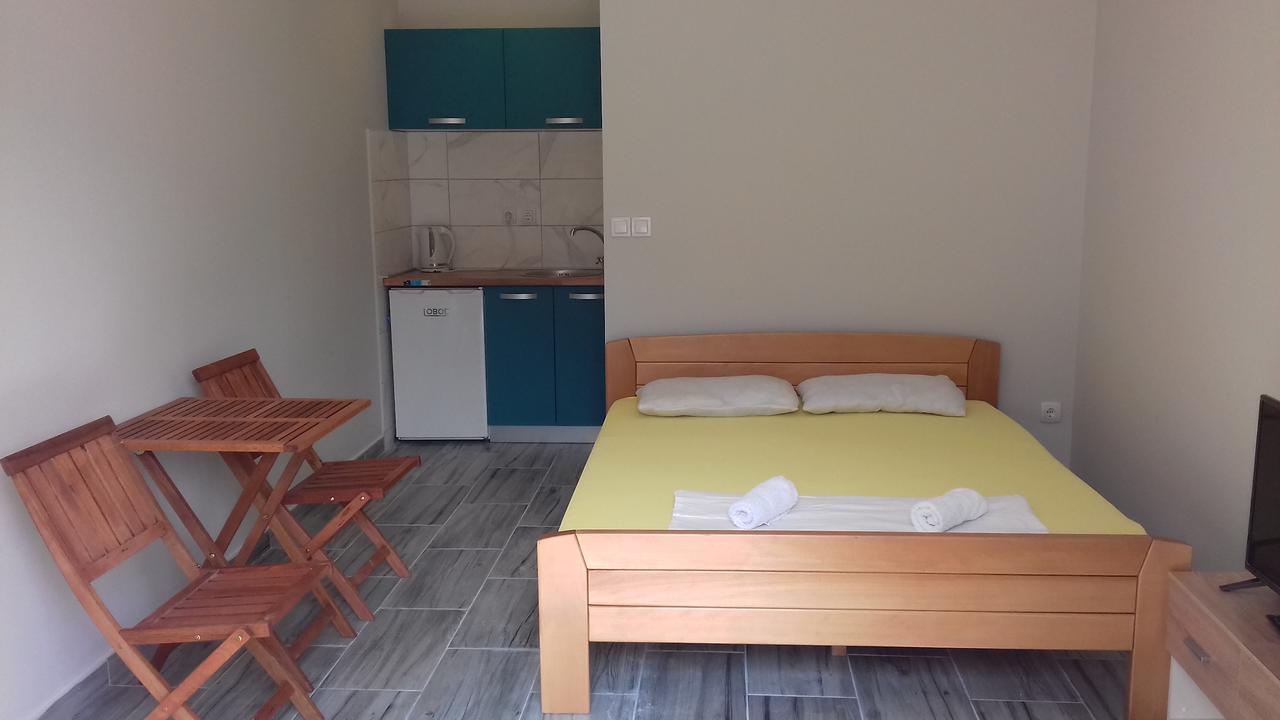 Apartments Dakovic Котор Екстериор снимка